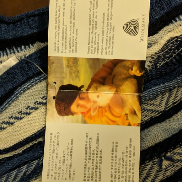 NWT Australian wool scarf - Picture 3 of 5